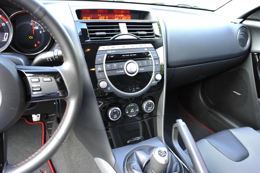  Mazda RX-8 2008 года  (фото 23 из 89)